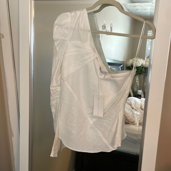 Endless rose, Asymmetrical Shoulder Top - Picture 4 of 9